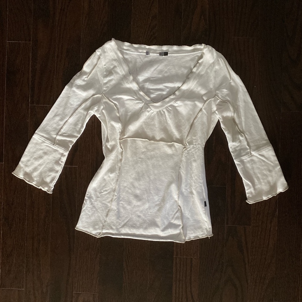 Contoured white top